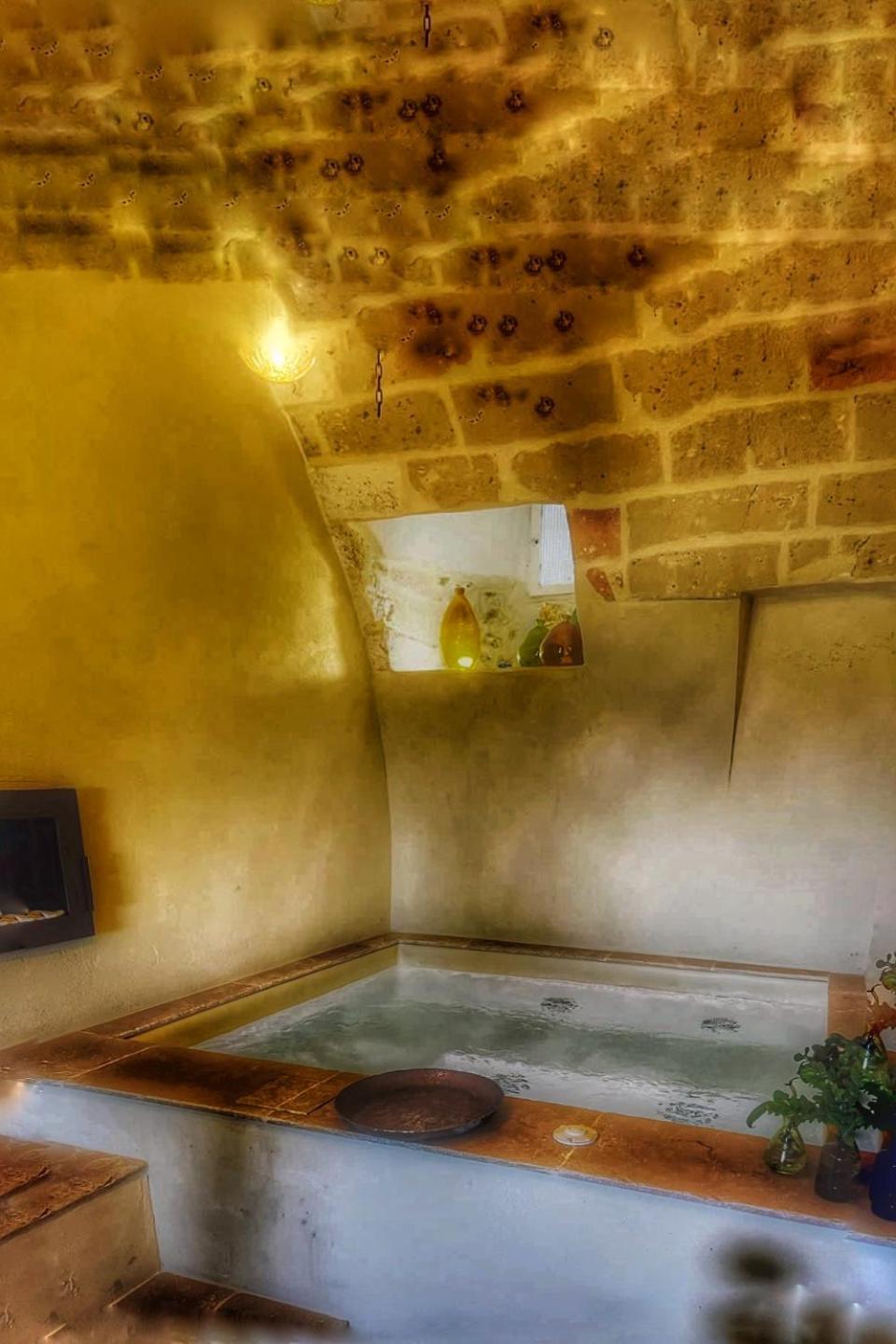 Camilla Luxury Suite Ostuni Buitenkant foto