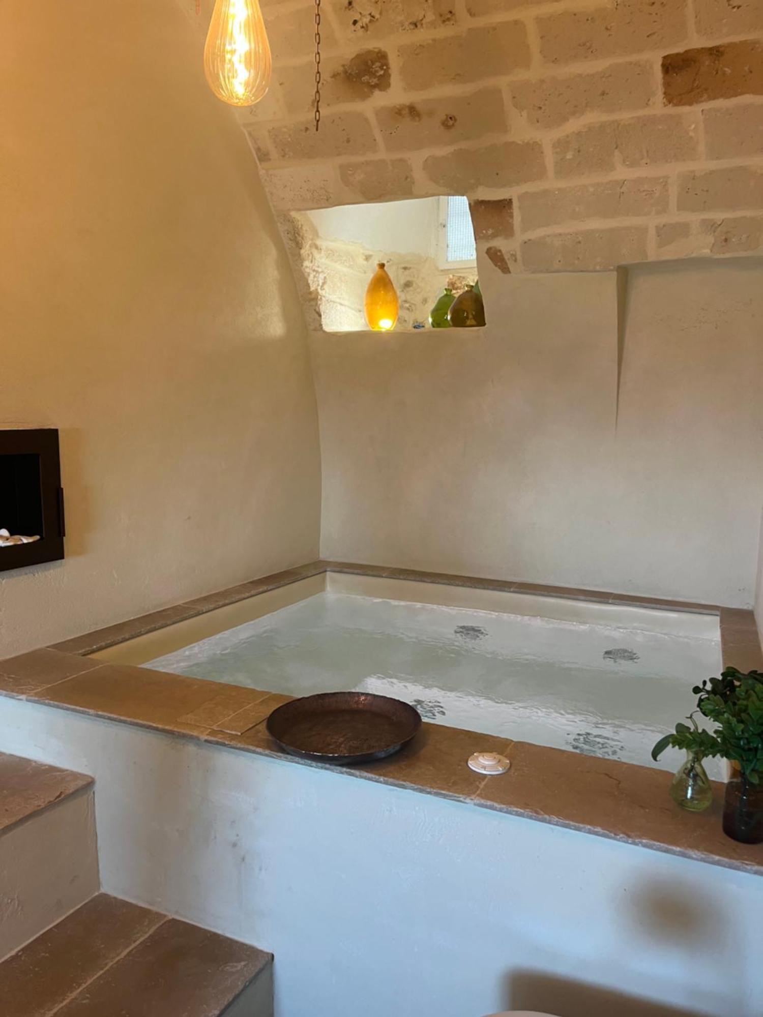 Camilla Luxury Suite Ostuni Buitenkant foto